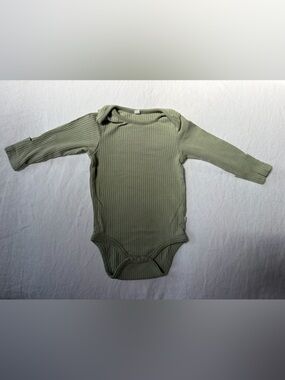EUC - Baby MORI Ribbed Long-Sleeve Green Bodysuit Top